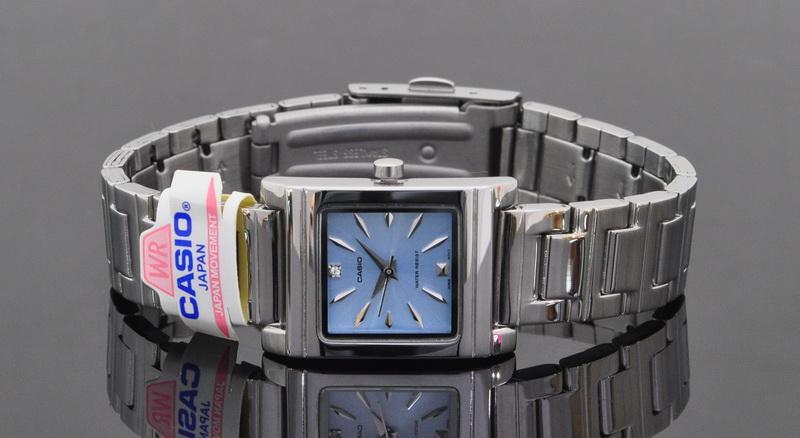 Top 4 đồng hồ nữ Casio dây inox giá tốt cho phái đẹp 4