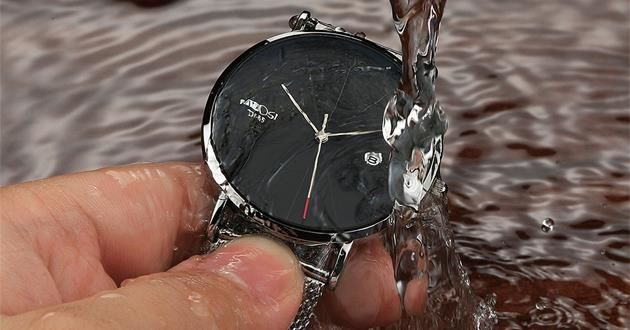 Vệ Sinh Chống Nước Đồng Hồ 1