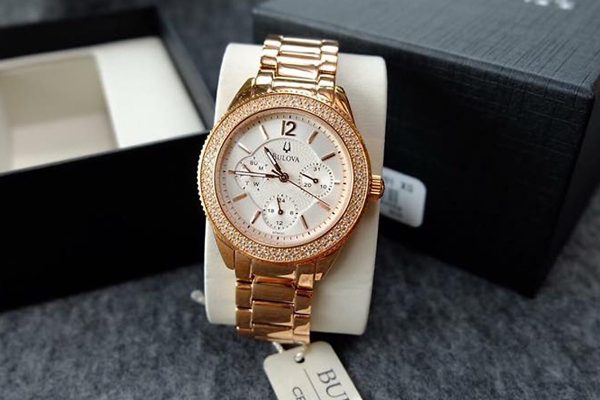 đồng hồ Bulova Fake