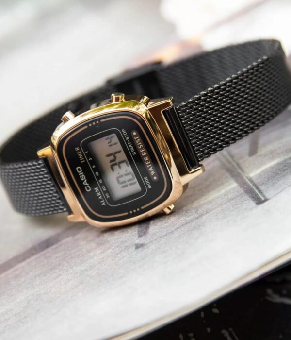 Hình ảnh đồng hồ Nữ Casio LA670WEMB-1DF Pin (Quartz) - Vuông - Dây Inox (Thép Không Gỉ) chính hãng