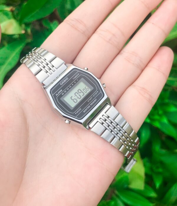 Hình ảnh đồng hồ Nữ Casio LA690WA-1DF Pin (Quartz) - Vuông - Dây Inox (Thép Không Gỉ) chính hãng