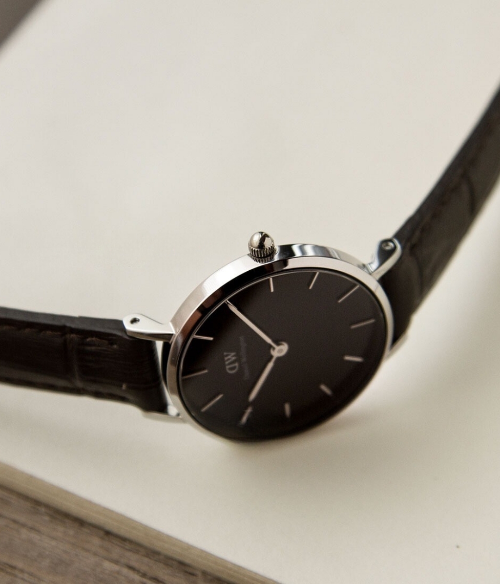 Hình ảnh đồng hồ Nữ Daniel Wellington DW00100238 Pin (Quartz) - Tròn - Dây Da chính hãng