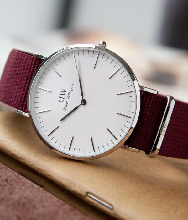Hình ảnh đồng hồ Nam Daniel Wellington DW00100268 Pin (Quartz) - Tròn - Dây Vải (Nato) chính hãng