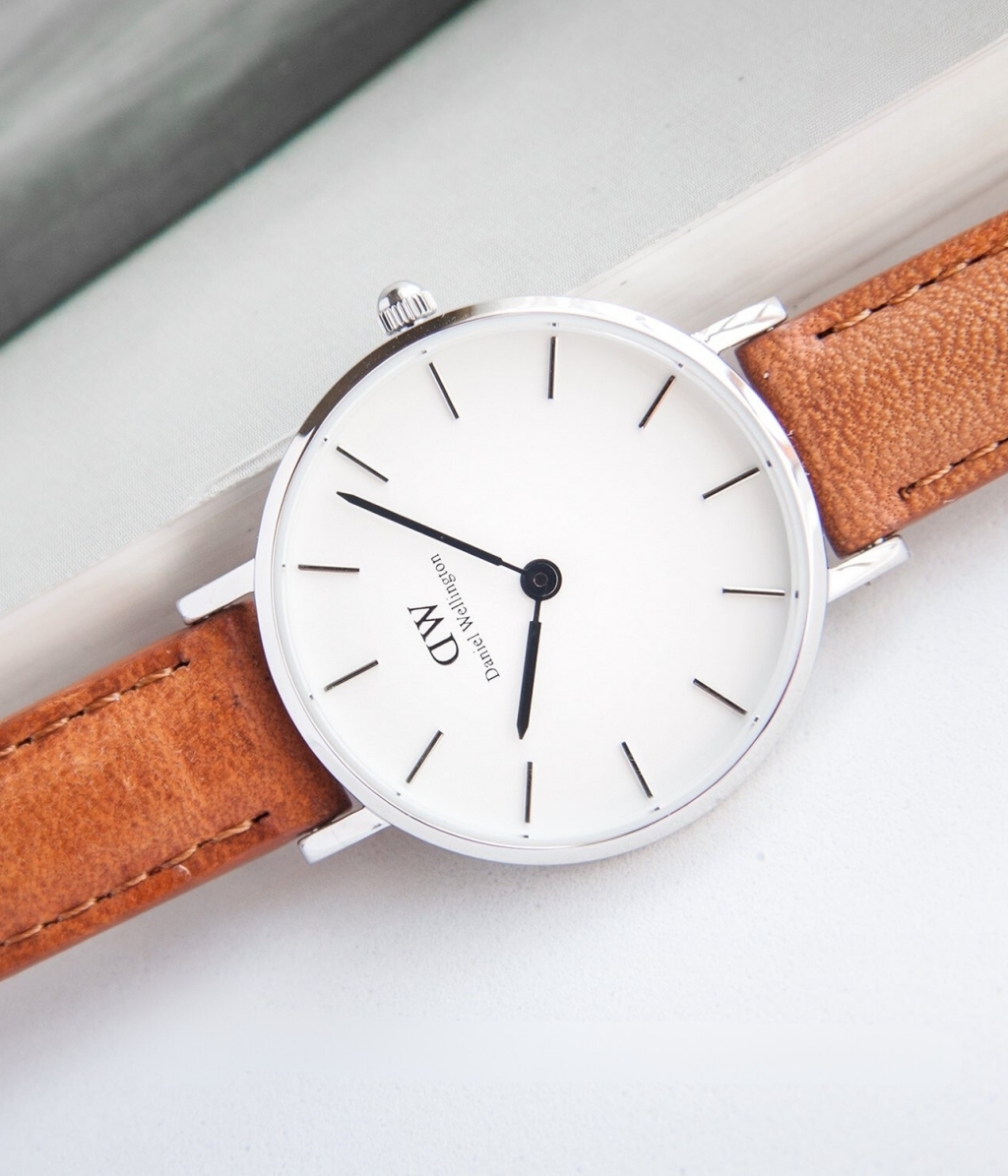 Hình ảnh đồng hồ Nữ Daniel Wellington DW00100240 Pin (Quartz) - Tròn - Dây Da chính hãng