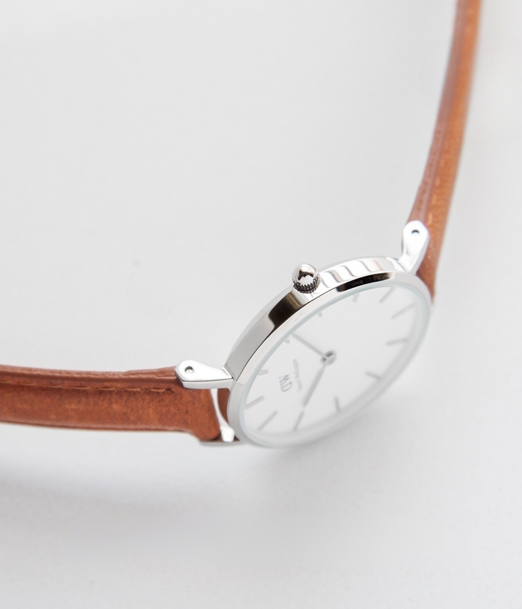 Hình ảnh đồng hồ Nữ Daniel Wellington DW00100240 Pin (Quartz) - Tròn - Dây Da chính hãng