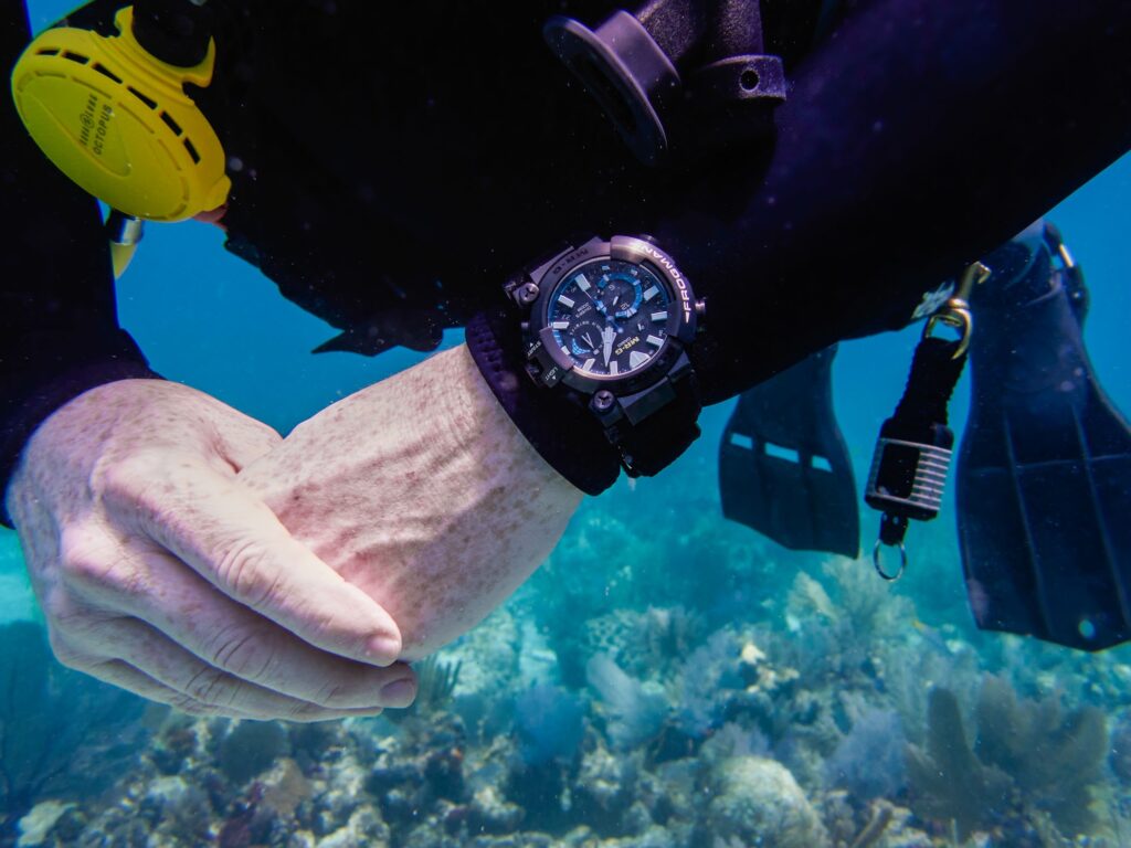 Đồng hồ Casio G-Shock Frogman MRG-BF1000R