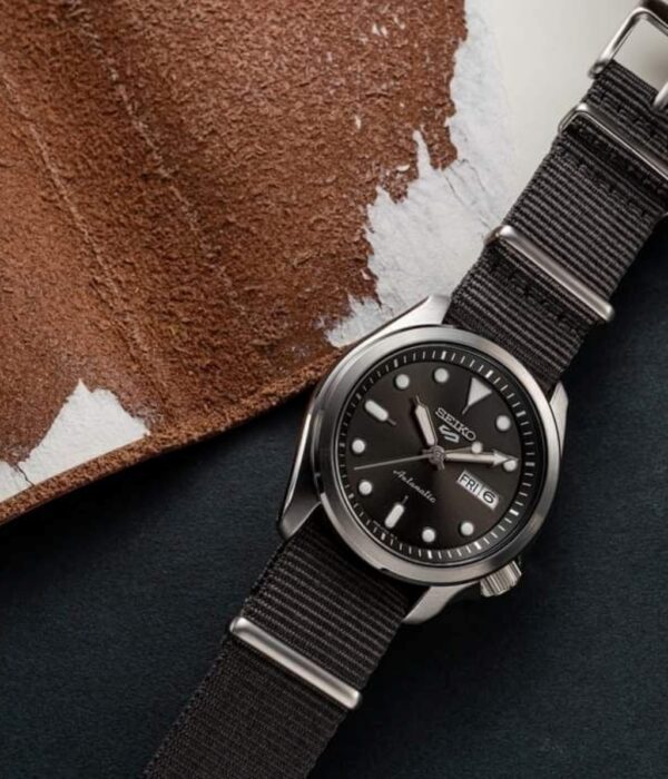 Hình ảnh đồng hồ Nam Seiko SRPE61K1S Cơ Tự động (Automatic) - Tròn - Dây Vải (Nato) chính hãng