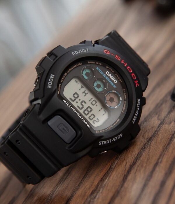 Hình ảnh đồng hồ Nam Casio DW-6900-1VSDR Pin (Quartz) - Vuông - Dây Cao Su (Nhựa) chính hãng