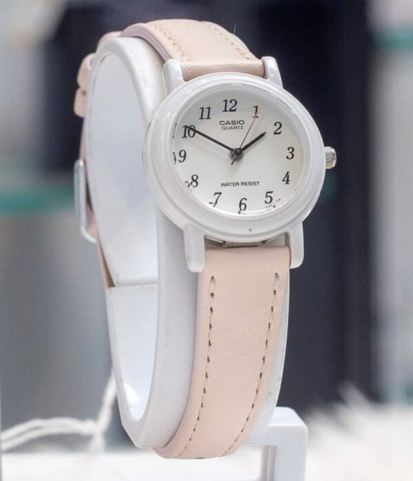 Hình ảnh đồng hồ Nữ Casio LQ-139L-4B2DF Pin (Quartz) - Tròn - Dây Da chính hãng