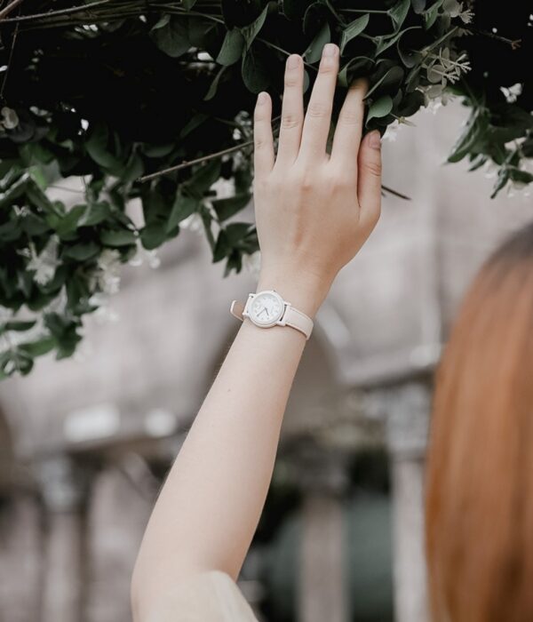 Hình ảnh đồng hồ Nữ Casio LQ-139L-4B2DF Pin (Quartz) - Tròn - Dây Da chính hãng