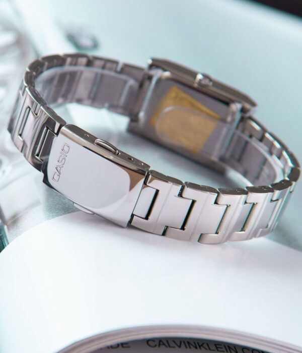 Hình ảnh đồng hồ Nữ Casio LTP-1237D-7A2DF Pin (Quartz) - Vuông - Dây Inox (Thép Không Gỉ) chính hãng