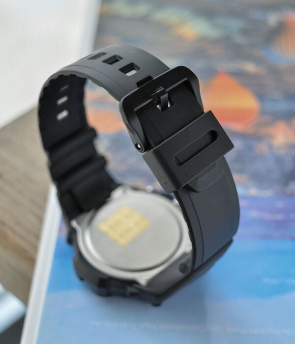 Hình ảnh đồng hồ Nam Casio MCW-110H-1AVDF Pin (Quartz) - Tròn - Dây Cao Su (Nhựa) chính hãng