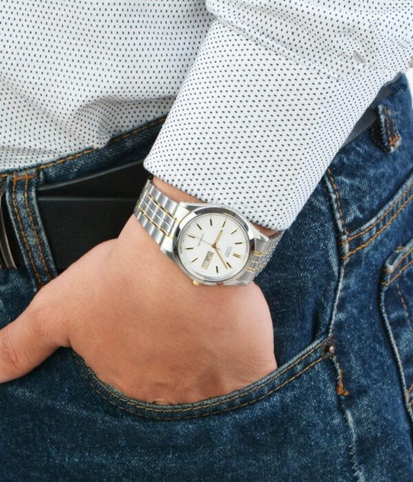Hình ảnh đồng hồ Nam Citizen BF0500-64A Pin (Quartz) - Tròn - Dây Inox (Thép Không Gỉ) chính hãng