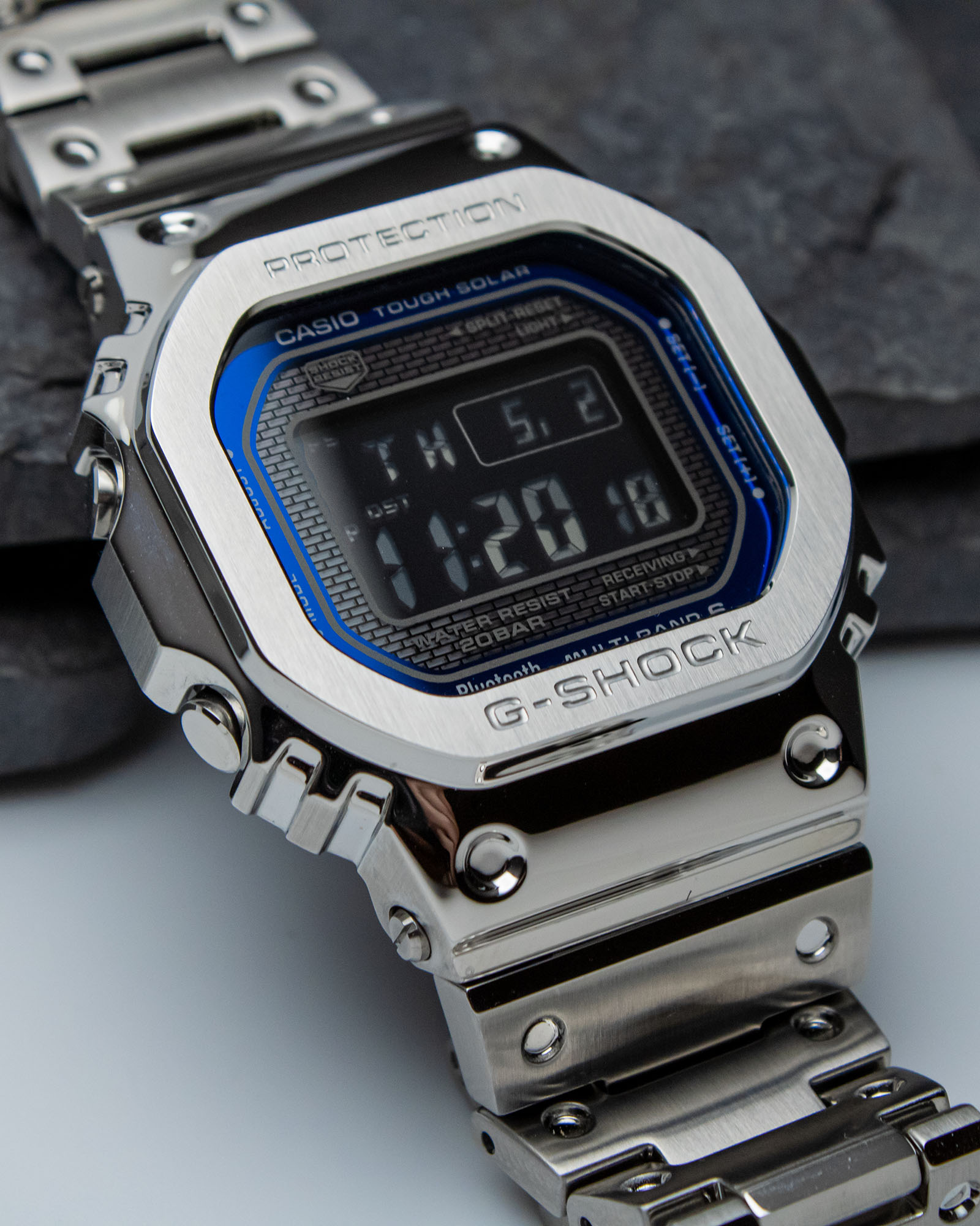 Đồng hồ Casio G-Shock GMWB5000D-2 mặt vuông thời trang 1