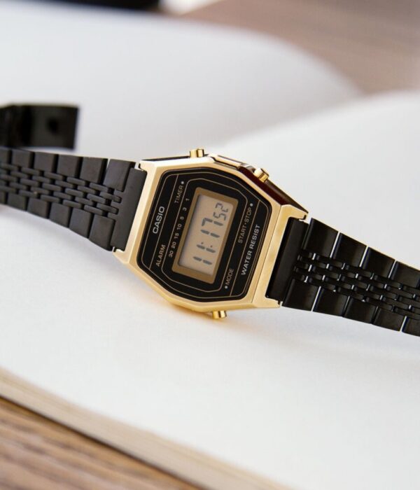 Hình ảnh đồng hồ Nữ Casio LA690WGB-1DF Pin (Quartz) - Vuông - Dây Inox (Thép Không Gỉ) chính hãng