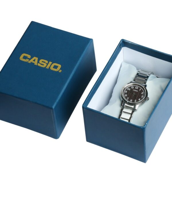 Hình ảnh đồng hồ Nữ Casio LTP-E145D-5B1DF Pin (Quartz) - Tròn - Dây Inox (Thép Không Gỉ) chính hãng
