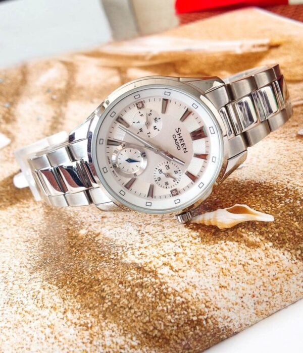 Hình ảnh đồng hồ Nữ Casio SHE-3060D-7AUDR Pin (Quartz) - Tròn - Dây Inox (Thép Không Gỉ) chính hãng