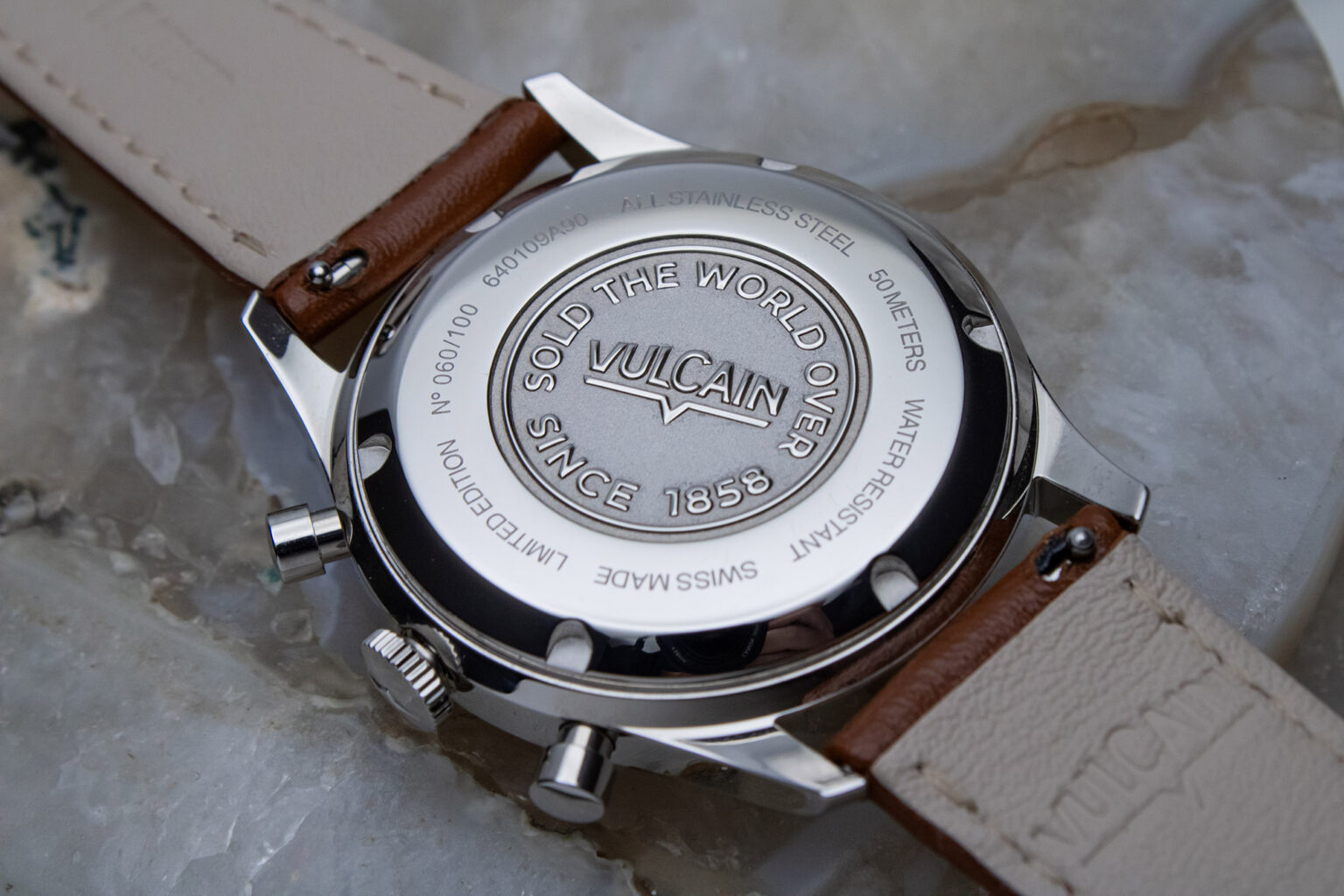 Đánh giá đồng hồ: Vulcain Chronograph Green phiên bản giới hạn 5