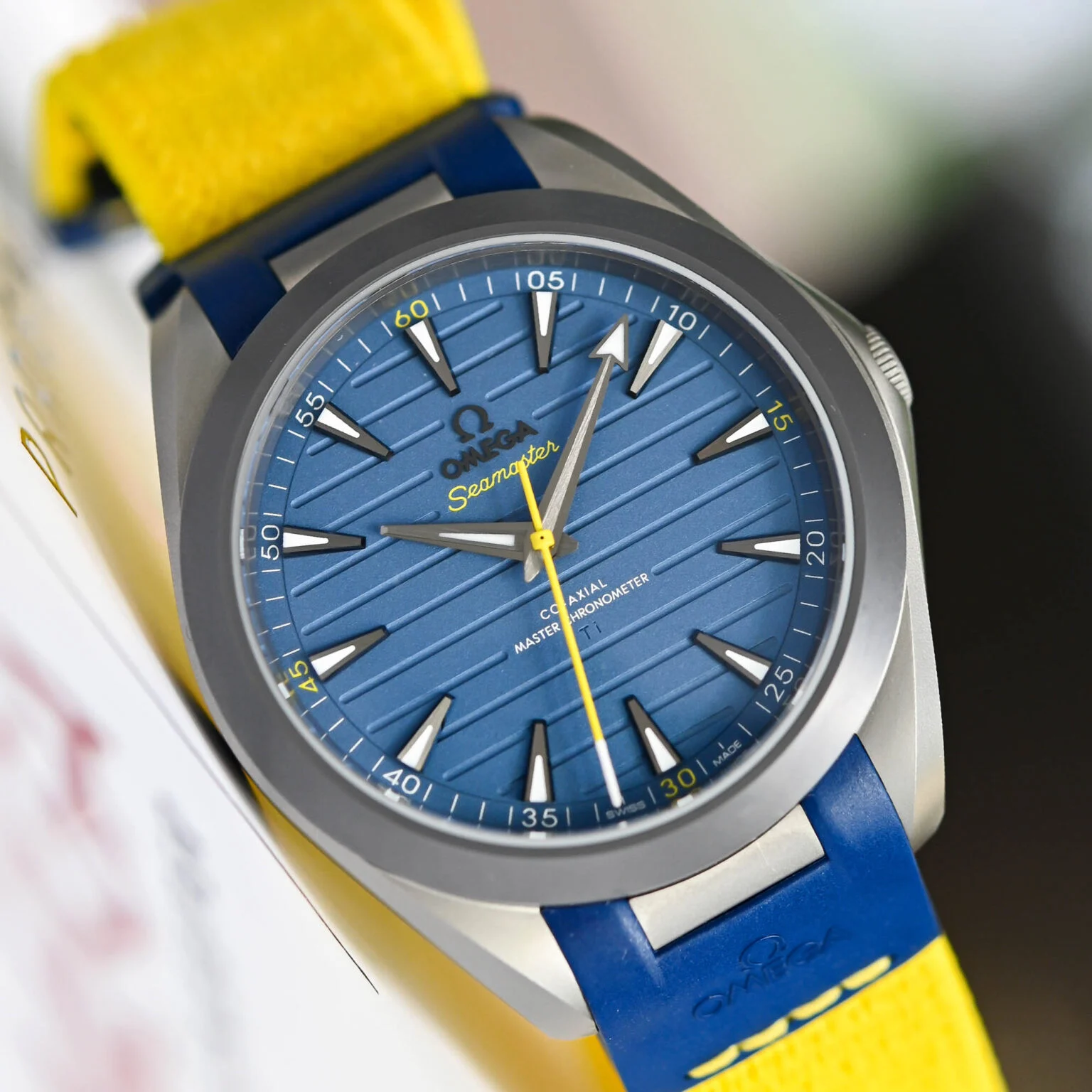 Đánh Giá Đồng Hồ Omega Seamaster Aqua Terra 150M Ultra Light 3