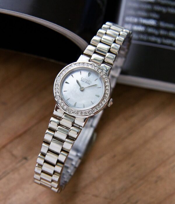 Hình ảnh đồng hồ Nữ Citizen EW9820-54D Eco-Drive (Năng lượng ánh sáng) - Tròn - Dây Inox (Thép Không Gỉ) chính hãng