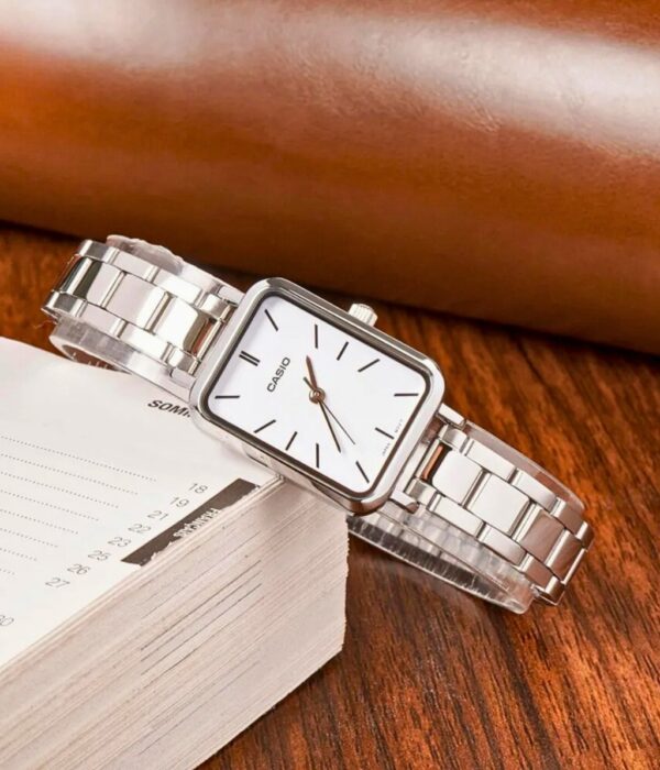 Đồng hồ Casio LTP-V009D-7EUDF Nữ máy Pin (Quartz) Dây Inox (Thép Không Gỉ) mặt Vuông chính hãng