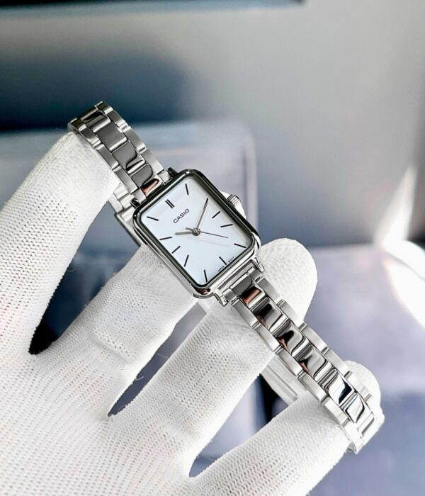 Đồng hồ Casio LTP-V009D-7EUDF Nữ máy Pin (Quartz) Dây Inox (Thép Không Gỉ) mặt Vuông chính hãng