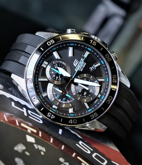 Đồng hồ Casio EFV-550P-1AVUDF Nam máy Pin (Quartz) Dây Cao Su (Nhựa) mặt Tròn chính hãng