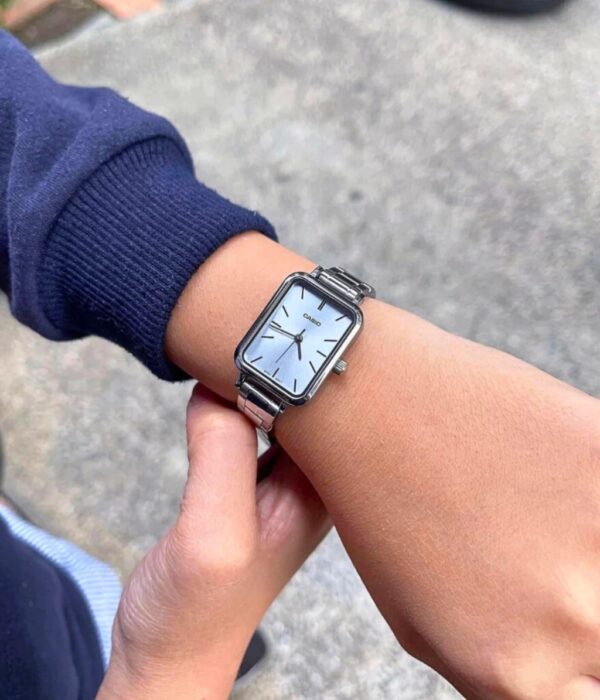 Đồng hồ Casio LTP-V009D-2EUDF Nữ máy Pin (Quartz) Dây Inox (Thép Không Gỉ) mặt Vuông chính hãng