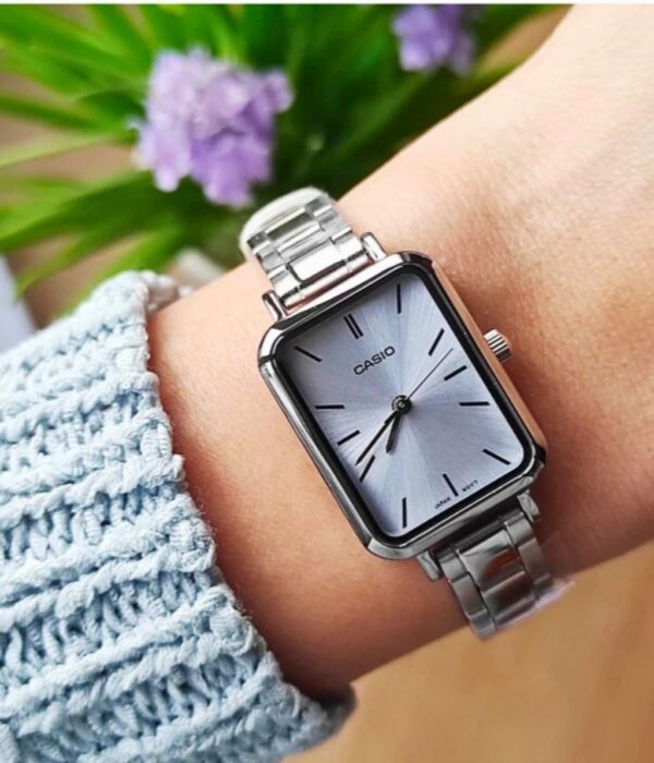 Đồng hồ Casio LTP-V009D-2EUDF Nữ máy Pin (Quartz) Dây Inox (Thép Không Gỉ) mặt Vuông chính hãng