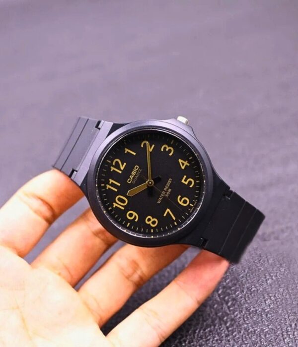 Đồng hồ Casio MW-240-1B2VDF Nam máy Pin (Quartz) Dây Cao Su (Nhựa) mặt Tròn chính hãng