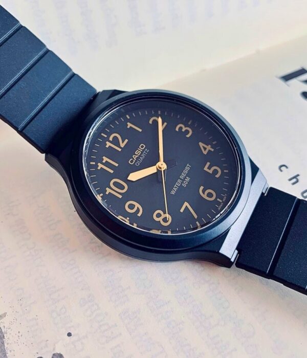Đồng hồ Casio MW-240-1B2VDF Nam máy Pin (Quartz) Dây Cao Su (Nhựa) mặt Tròn chính hãng
