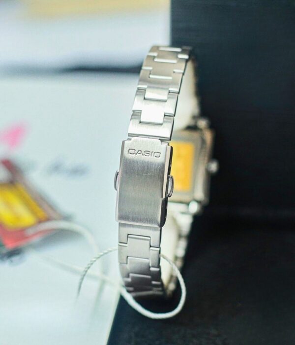 Đồng hồ Casio LTP-E176D-1AVDF Nữ máy Pin (Quartz) Dây Inox (Thép Không Gỉ) mặt Vuông chính hãng