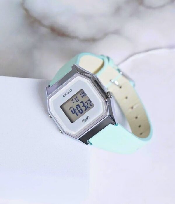 Đồng hồ Casio LA680WEL-3DF Nữ máy Pin (Quartz) Dây Da mặt Vuông chính hãng