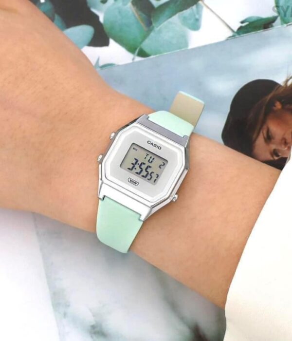 Đồng hồ Casio LA680WEL-3DF Nữ máy Pin (Quartz) Dây Da mặt Vuông chính hãng