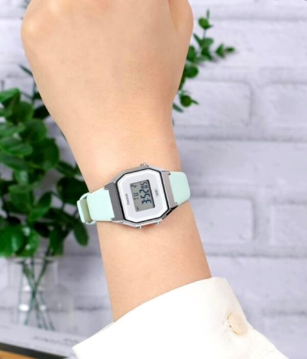 Đồng hồ Casio LA680WEL-3DF Nữ máy Pin (Quartz) Dây Da mặt Vuông chính hãng