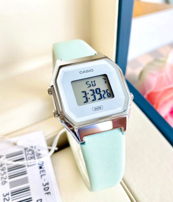 Đồng hồ Casio LA680WEL-3DF Nữ máy Pin (Quartz) Dây Da mặt Vuông chính hãng
