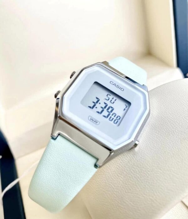 Đồng hồ Casio LA680WEL-3DF Nữ máy Pin (Quartz) Dây Da mặt Vuông chính hãng