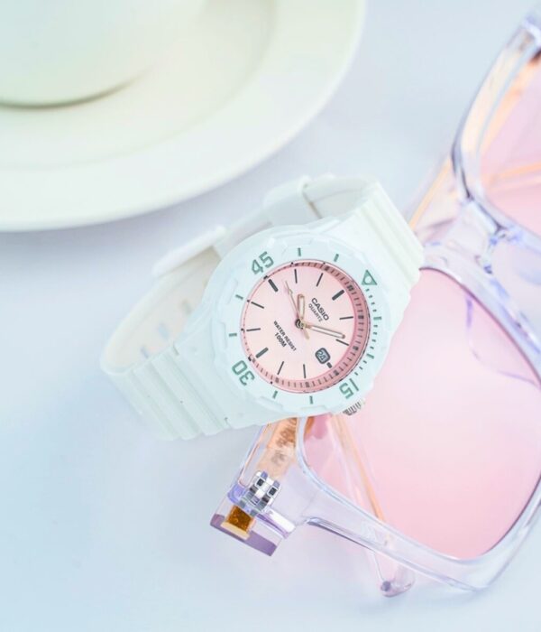 Đồng hồ Casio LRW-200H-4E3VDF Nữ máy Pin (Quartz) Dây Cao Su (Nhựa) mặt Tròn chính hãng