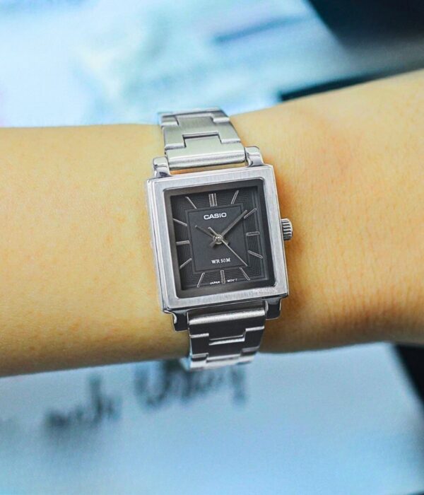 Đồng hồ Casio LTP-E176D-1AVDF Nữ máy Pin (Quartz) Dây Inox (Thép Không Gỉ) mặt Vuông chính hãng