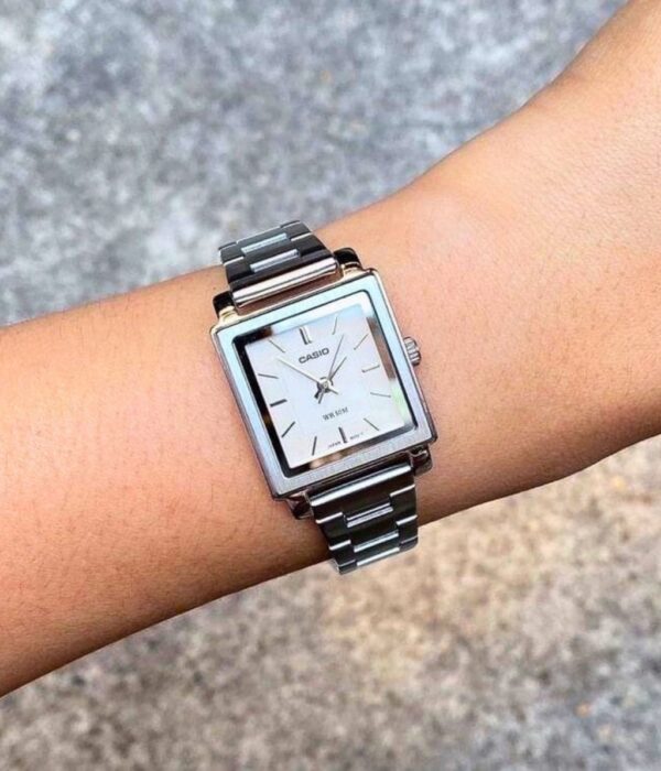 Đồng hồ Casio LTP-E176D-4AVDF Nữ máy Pin (Quartz) Dây Inox (Thép Không Gỉ) mặt Vuông chính hãng