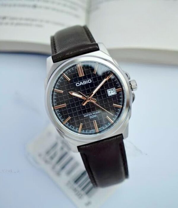 Đồng hồ Casio MTP-E720L-5AVDF Nam máy Pin (Quartz) Dây Da mặt Tròn chính hãng