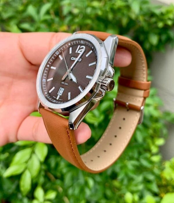 Đồng hồ Casio MTP-E725L-5AVDF Nam máy Pin (Quartz) Dây Da mặt Tròn chính hãng