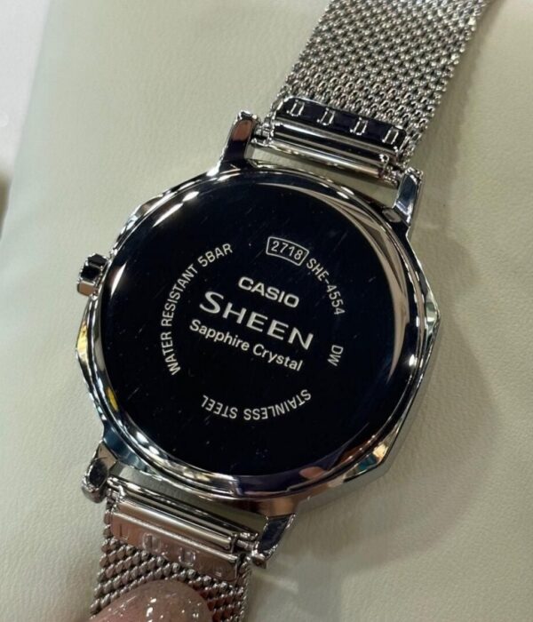 Đồng hồ Casio SHE-4554M-7AUDF Nữ máy Pin (Quartz) Dây Lưới mặt Bát Giác chính hãng