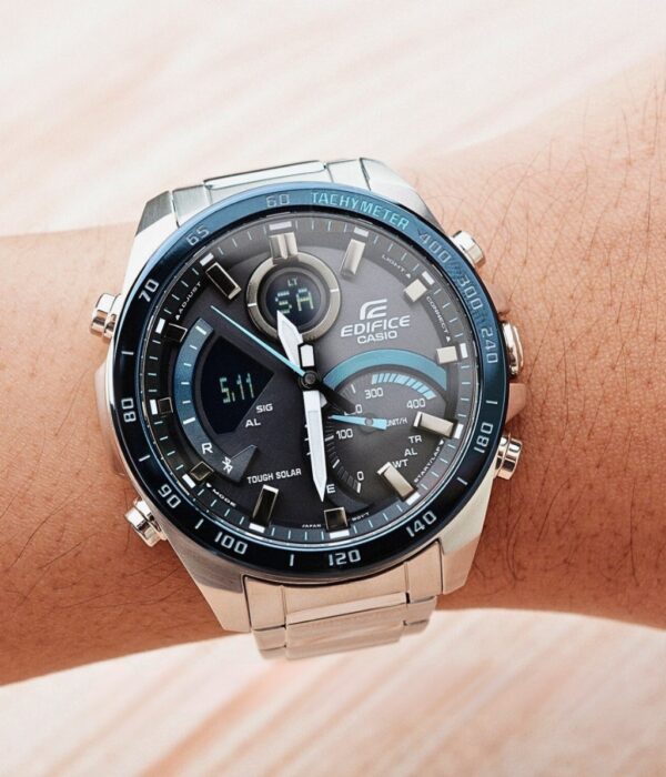 Đồng hồ Casio ECB-900DB-1BDR Nam máy Solar (Năng Lượng Ánh Sáng Mặt Trời) Dây Inox (Thép Không Gỉ) mặt Tròn chính hãng
