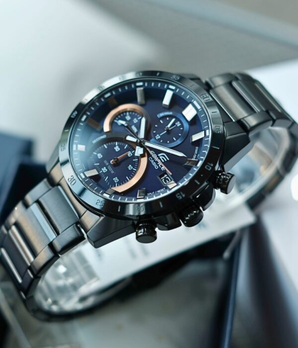 Đồng hồ Casio EFR-571DC-2AVUDF Nam máy Pin (Quartz) Dây Inox (Thép Không Gỉ) mặt Tròn chính hãng