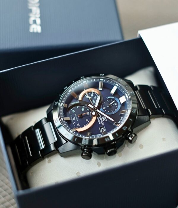Đồng hồ Casio EFR-571DC-2AVUDF Nam máy Pin (Quartz) Dây Inox (Thép Không Gỉ) mặt Tròn chính hãng