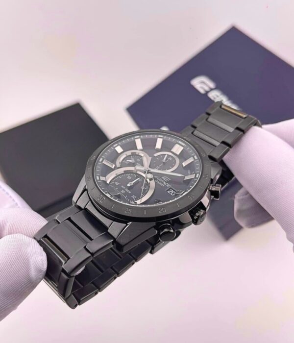 Đồng hồ Casio EFR-571MDC-1AVUDF Nam máy Pin (Quartz) Dây Inox (Thép Không Gỉ) mặt Tròn chính hãng
