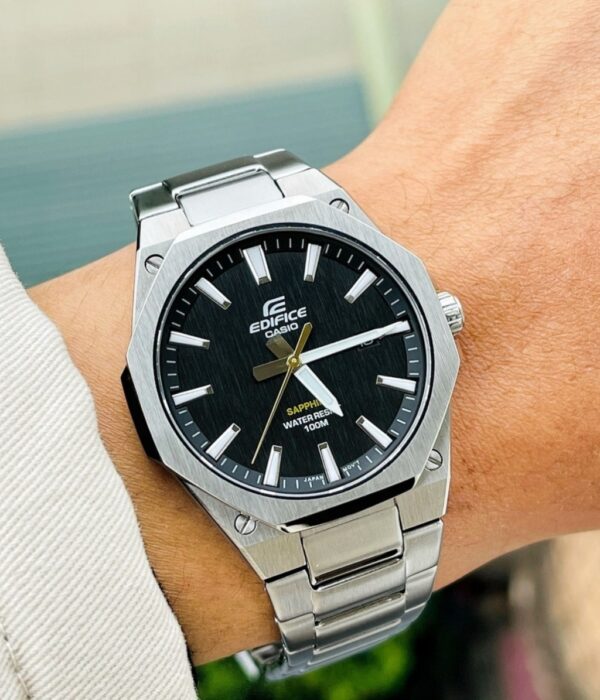 Đồng hồ Casio EFR-S108D-1AVUDF Nam máy Pin (Quartz) Dây Inox (Thép Không Gỉ) mặt Tròn chính hãng