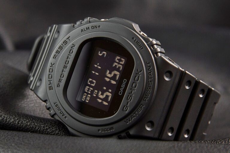 Đồng Hồ Casio Nam G-Shock DW-5750E-1BDR 1