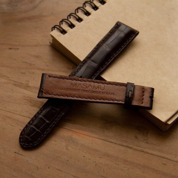 Dây Da Dập Vân Cá Sấu Là Gì? Có Nên Mua Hay Không? 6